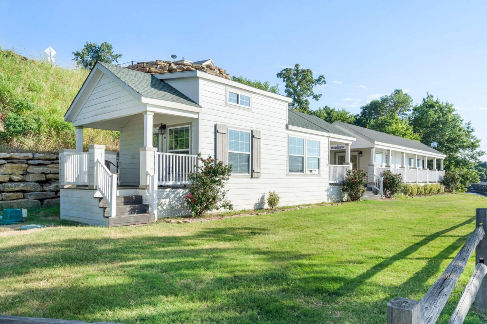 Sperry Crosstimbers Marina And Cottages מראה חיצוני תמונה